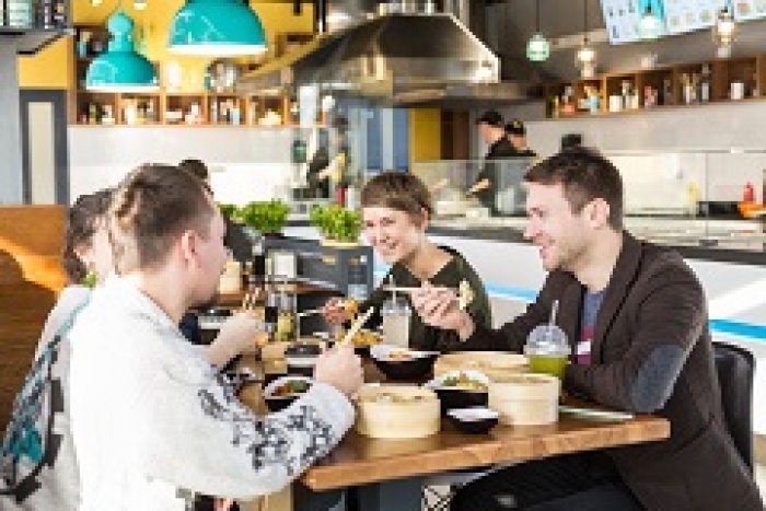 Кухня Азии с драйвом: сеть «ОККО» представляет новый ресторанный проект MEIWEI