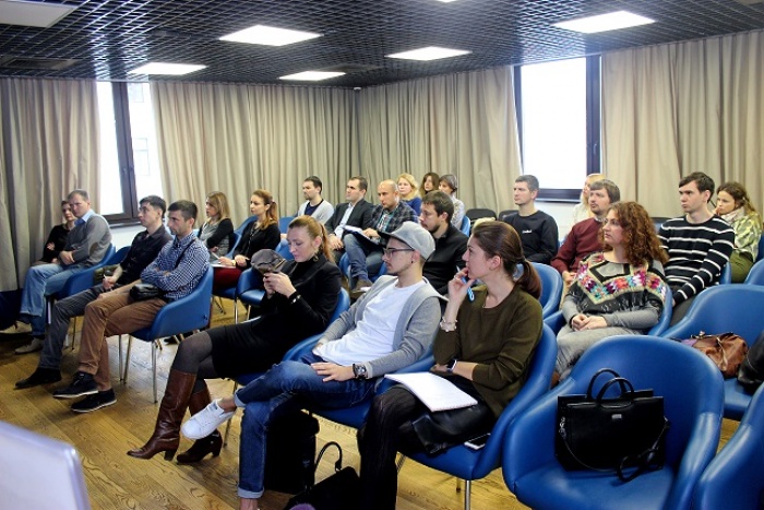 DIGITAL + OOH: INTERACTIVE FUTURE OF OUT OF HOME