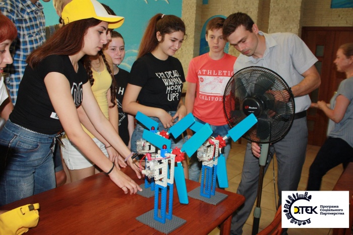 Поєднання приємного з корисним: підбили підсумки Проекту ДТЕК «Енергоефективні школи: нова генерація» для міжрегіональних класів з Бурштина та Зеленодольська і на морі побували