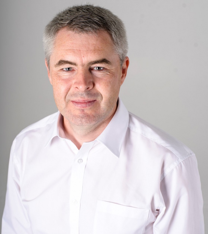 Виктор Шерстюк передает эстафету новой команде razom communications