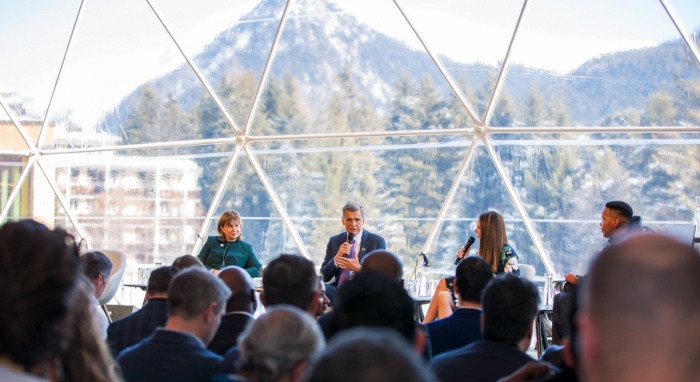 Бізнес-лідери вживають заходів проти шкідливого онлайн-контенту