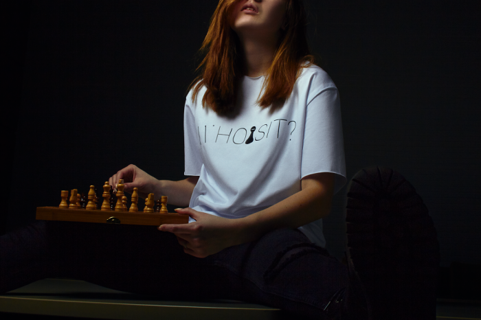 Бренд “ХУІЗІТ” та Saatchi@Saatchi анонсували вихід лімітованої колекції футболок у підтримку прав жінок