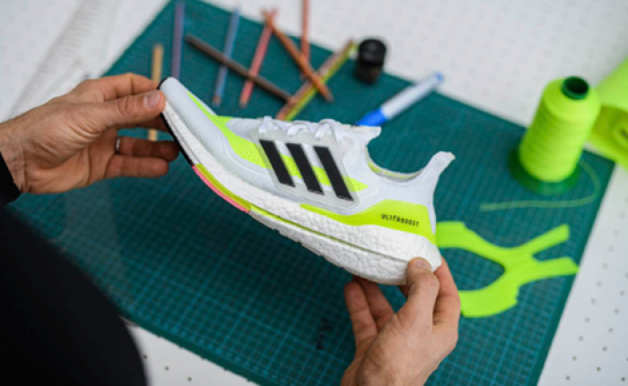 ADIDAS ПРЕДСТАВЛЯЕТ ULTRABOOST 21 