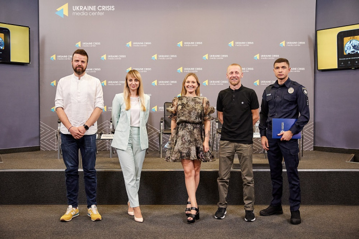 В Украине появился документальный аудиосериал о торговле людьми 