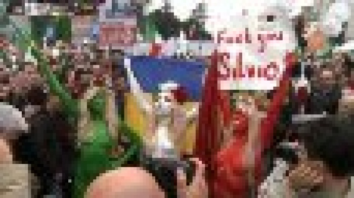 Активистки FEMEN протестовали в Риме