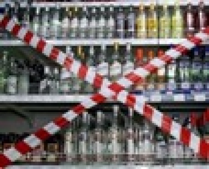 Власти Львова выступили против товарных знаков табака и алкоголя