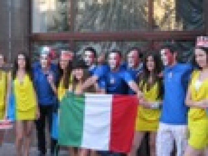 …Кто поддержит фанов?