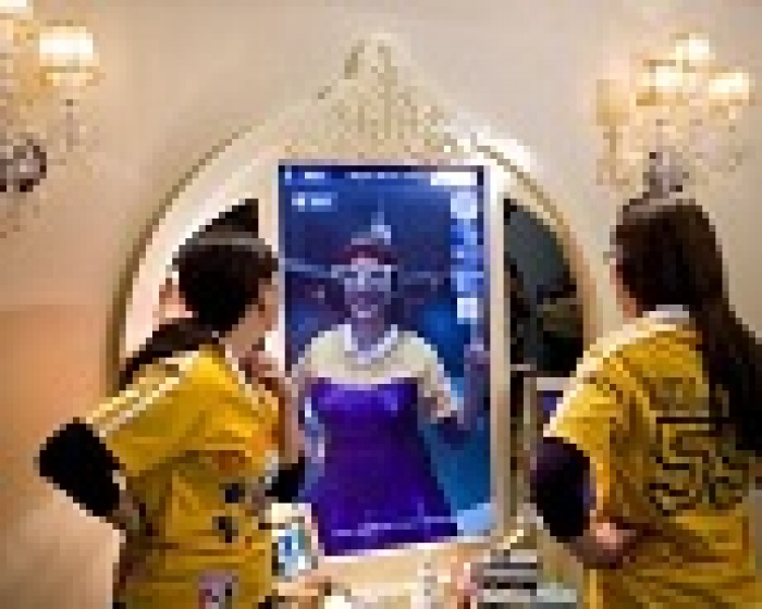 Fashion Mirrors: новое слово в ритейле и спасение индустрии